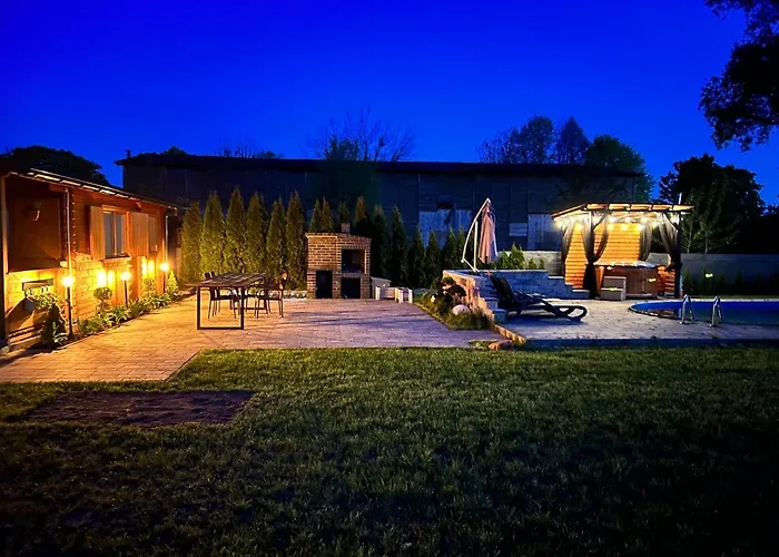 Black Horse Apartment Paslek